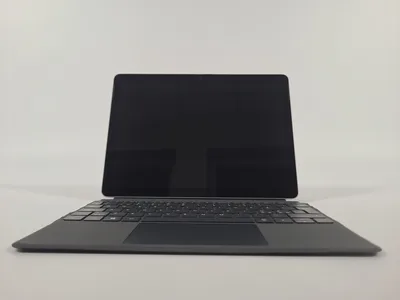 Reálná fotografie – Notebook Microsoft Surface Go 3 – Pentium Gold 6500Y, 8 GB, 128 GB SSD NVMe, 1920×1280, dotykový, Windows 11 Pro
