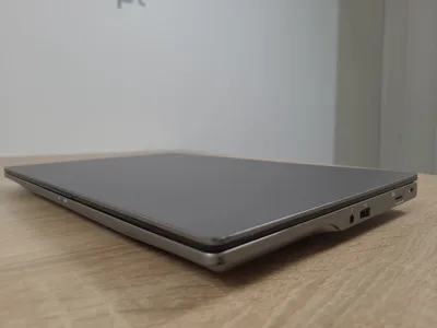 Reálná fotografie – Notebook Fujitsu LifeBook U7411 – i5-1135G7, 16 GB, 256 GB SSD NVMe, FHD, Windows 11 Pro