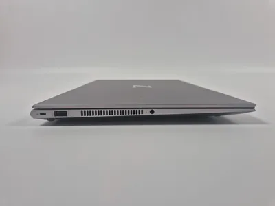 Reálná fotografie – Pracovní stanice HP ZBook Studio G7 – i7-10850H, 32 GB, 512 GB SSD NVMe, Quadro T2000 Max-Q, FHD, Windows 11 Pro