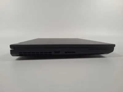 Reálná fotografie – Pracovní stanice Lenovo ThinkPad P52 – i7-8850H, 32 GB, 512 GB SSD NVMe, Quadro P3200, FHD, Windows 11 Pro
