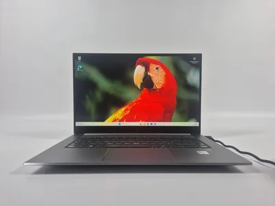 Reálná fotografie – Pracovní stanice HP ZBook Studio G7 – i7-10850H, 32 GB, 512 GB SSD NVMe, Quadro T2000 Max-Q, FHD, Windows 11 Pro