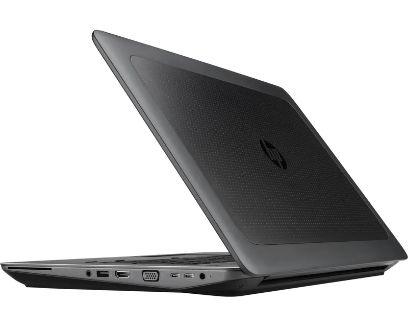HP ZBook 17 G3 – detail portů VGA, HDMI a dvou Thunderbolt 3