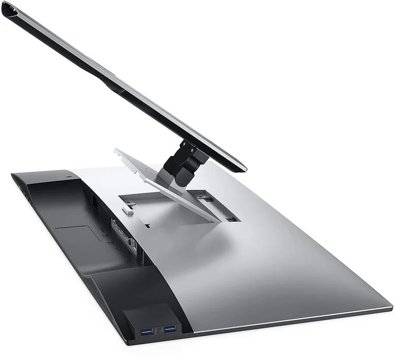 Dell U2419H – detail portového panelu na zadní straně