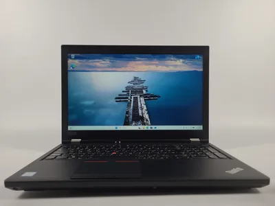 Reálná fotografie – Pracovní stanice Lenovo ThinkPad P52 – i7-8850H, 32 GB, 512 GB SSD NVMe, Quadro P3200, FHD, Windows 11 Pro