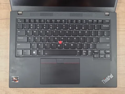 Reálná fotografie – Notebook Lenovo ThinkPad T14 Gen 3 – Ryzen 5 PRO 6650U, 16 GB, 256 GB SSD NVMe, Radeon 660M, WUXGA, Windows 11 Pro