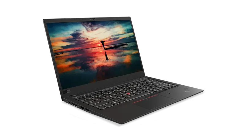 Lenovo thinkpad x1 carbon 6th – produktová fotografie