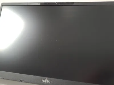 Reálná fotografie – Notebook Fujitsu LifeBook U7411 – i5-1135G7, 16 GB, 256 GB SSD NVMe, FHD, Windows 11 Pro