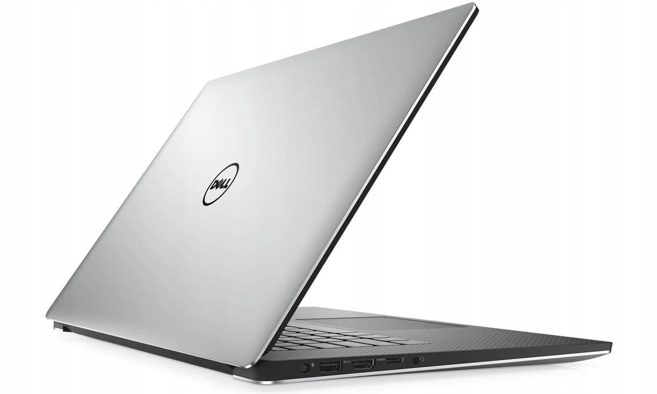 Dell Precision 5520 – detail portů USB, HDMI a Thunderbolt 3
